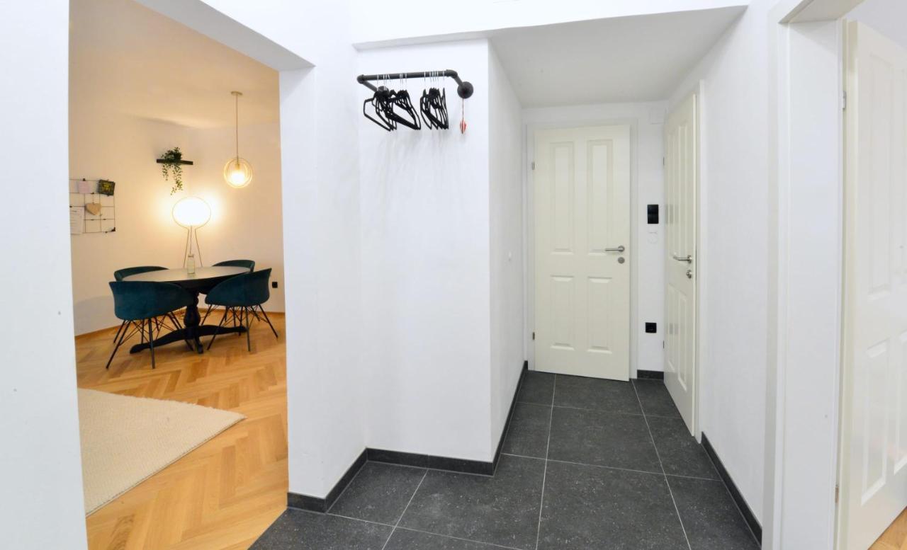 Modern Flat With Parking Space Lägenhet Wien Exteriör bild
