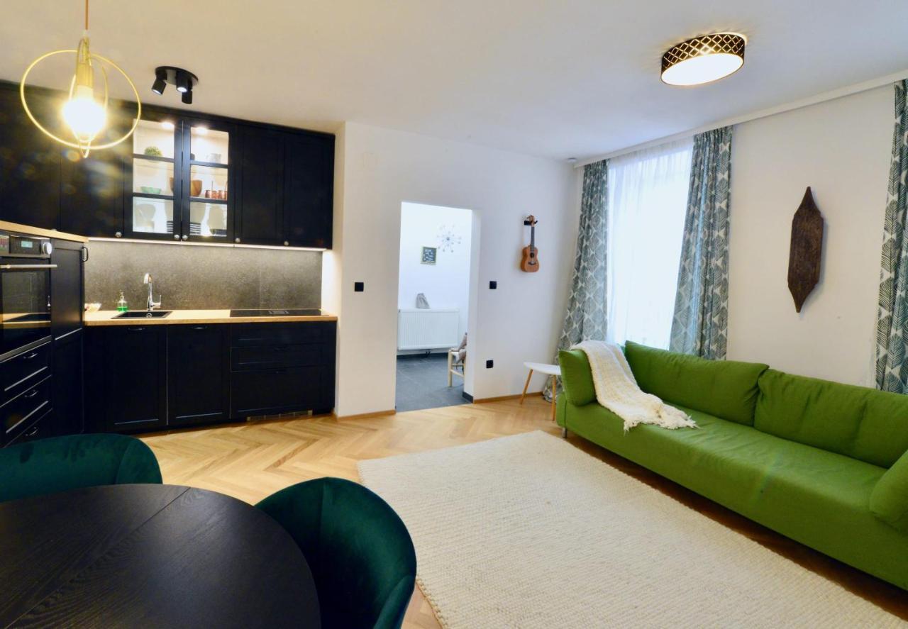 Modern Flat With Parking Space Lägenhet Wien Exteriör bild